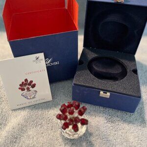 Swarovski Vase of Roses (283394) - Retired